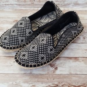 DV Dolce Vita "Desiree" Espadrilles Size 7.5
